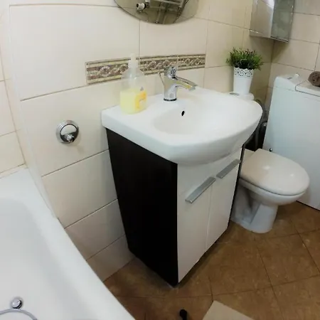 - Mi Old Town Swietojanska Varsó