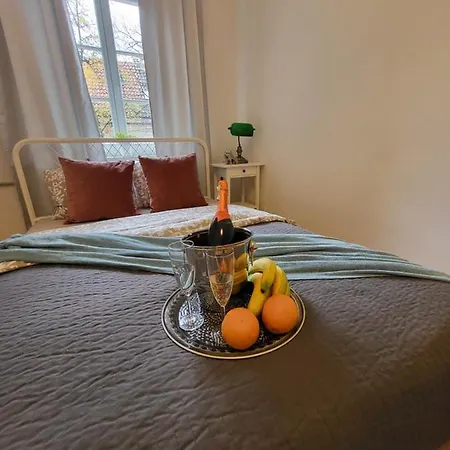 - Mi Old Town Swietojanska *